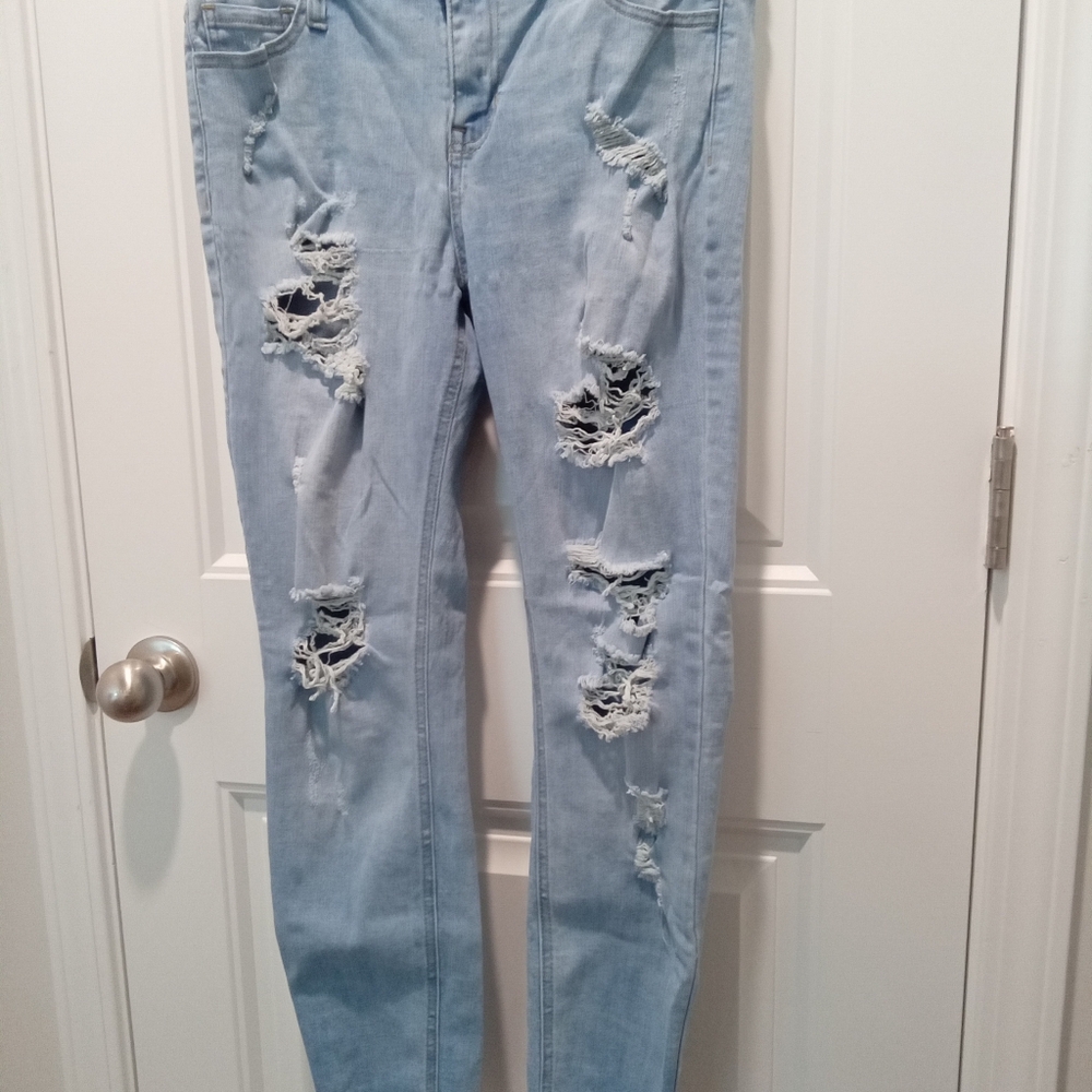 Cello Juniors Size 11 Light Blue Denim Distressed Skinny Leg Jeans